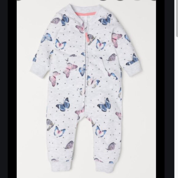 5 for $10 H&M pyjama 4-6m one piece nay girl sleeper - Picture 1 of 8